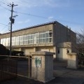 草地小学校体育館